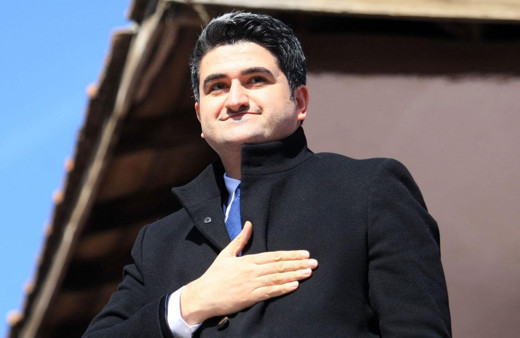 Onursal Adıgüzel : 'Analar çocuklarına salçalı ekmek yediriyor'