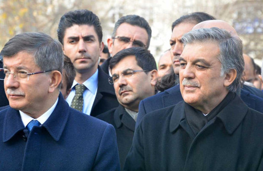 Abdullah Gül, Ahmet Davutoğlu ve Babacan'a  çok sert yazı