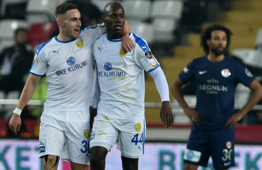 Orgill 5 maçta 5 gol attı fatura Comolli’ye çıktı