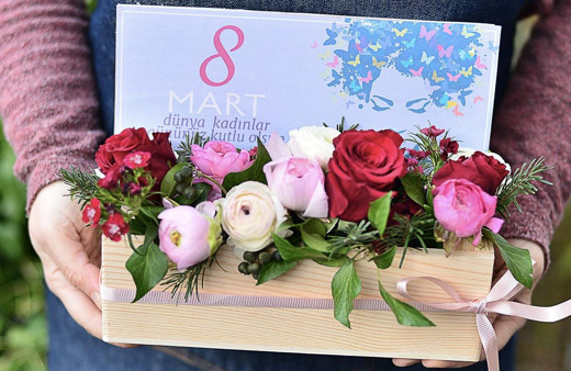 Kadınlar Günü hediyeleri kadına alınacak ilginç 8 Mart hediyeleri neler?