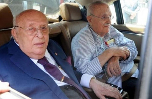 Yeni ortaya çıktı Demirel vasiyetinde bakın kimi mirasından men etmiş