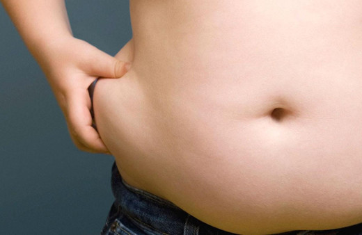 Streç film ile göbek yağlarınızı bu şekilde eritebilirsiniz