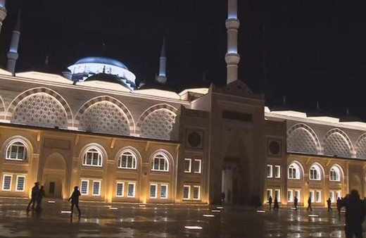 Çamlıca Camii'nde ilk ezan okundu