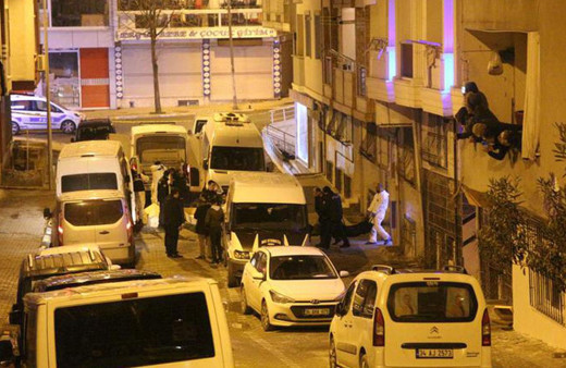 Esenyurt'ta katliam: 4 ölü,1 ağır yaralı