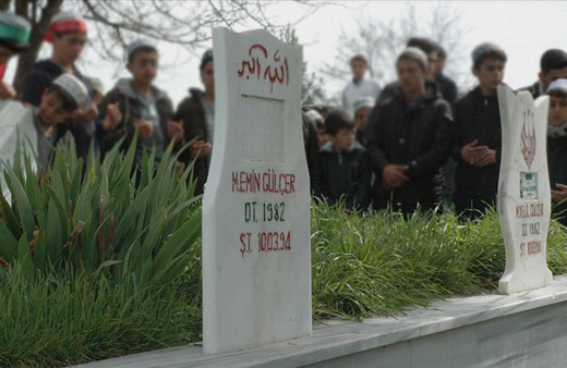 PKK'nın bayram alışverişine giderken katlettiği siviller unutulmadı