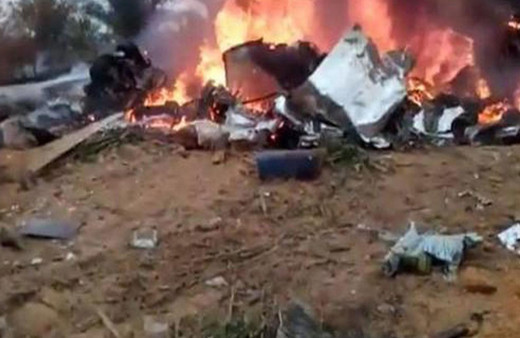 Kolombiya'da uçak düştü: 12 ölü