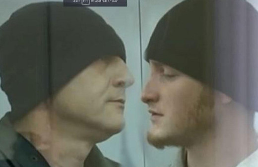 Cani baba-oğul evlerine gelen misafirin kafasını kesip çorba yaptılar