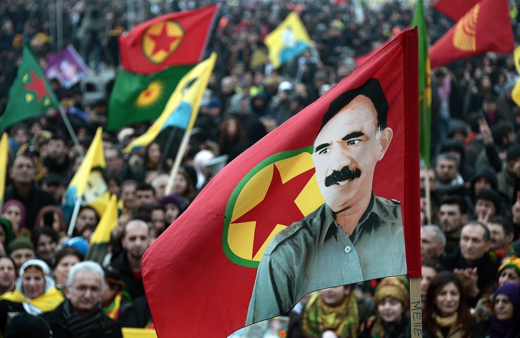 HDP seçim bürosuna Öcalan fotoğrafı