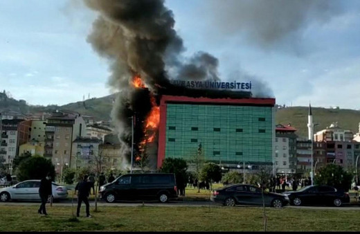 Trabzon'daki Avrasya Üniversitesi'nde yangın
