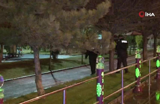 Ankara'da dur ihtarına uymayan şüpheliler bekçilere ateş açtı