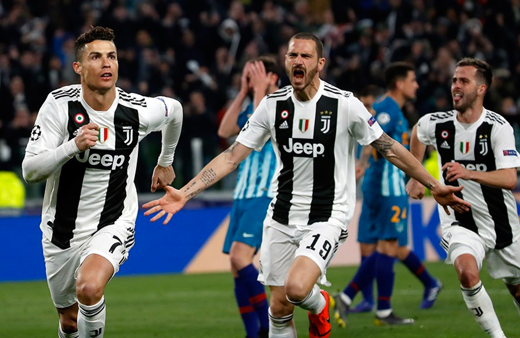 Ronaldo Atletico Madrid'i yıktı sevgilisi gözyaşlarını tutamadı