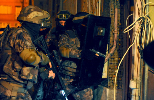 Bursa'da Kırmızı Bültenle aranan DEAŞ'lı yakalandı