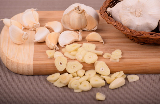 1 dişi 30 ilaca bedel, zeytinyağıyla sarımsağı karıştırırsanız faydalarına inanamayacaksınız...