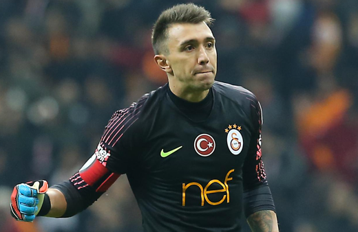 Galatasaray Muslera'nın yedeğini buldu