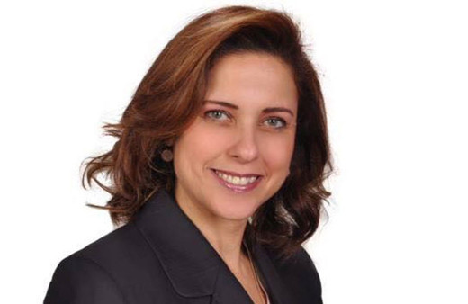 İYİ Parti'nin Fatih adayı İlay Aksoy'un pankartı olay çıkardı