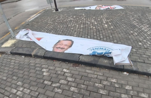 "Yenimahalle Belediye Başkan Adayı Veysel Tiryaki'nin pankartları kesildi" iddiası