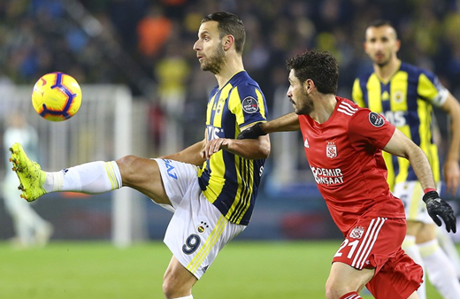Soldado'dan gollere devam
