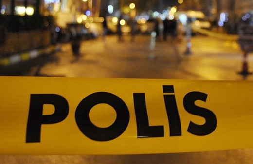 Eşi ve oğlunu öldürüp, intihar etti