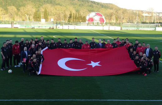 Milliler, Şenol Güneş ile ilk antrenmanını yaptı