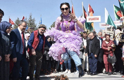 Nevruz'da neler yapılır gelenekleri neler Nevruz adetleri rüyanızda eşinizi göreceksiniz