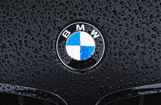BMW, ABD'deki araçları için Tesla'nın şarj istasyonlarını kullanacak