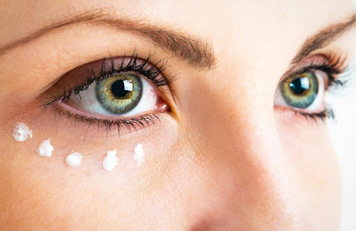 Göz altı morluklarından bu yöntemle kurtulabilirsiniz