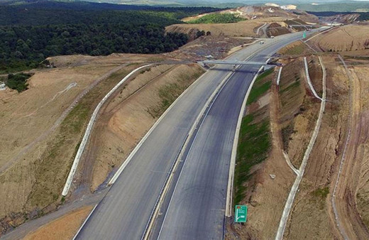 İki dev köprü birbirine bağlandı