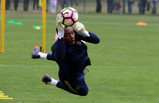 Kameni fena patladı: Paramı almadan gönderemezsin