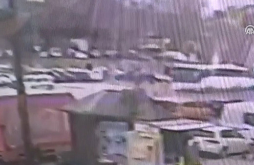 Beyazıt'ta trafik kazası güvenlik kamerası görüntüleri
