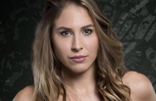 Ecem Karaağaç sevgilisi kim AVM'de kimin omzuna yaslandı?