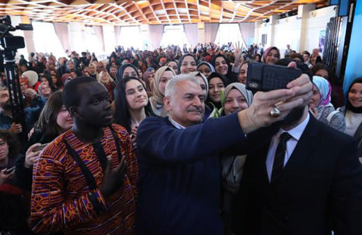 Binali Yıldırım, espriyi patlattı: Onu da ben yaptım