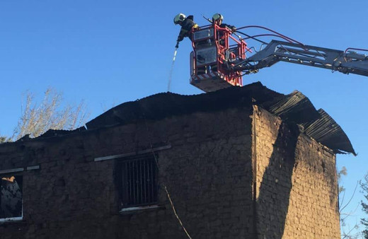 Adana'da evde çıkan yangında 1 çocuk öldü