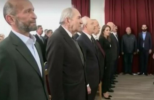 CHP'nin adayı Erdem Gül'den İstiklal Marşı ayıbı