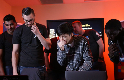 Mac'te açık buldular Tesla'yı hackleyip arabayı kaptılar