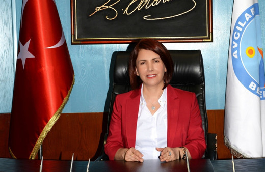 Ekrem İmamoğlu'nun çekil tehdidine Handan Toprak Benli'den rest