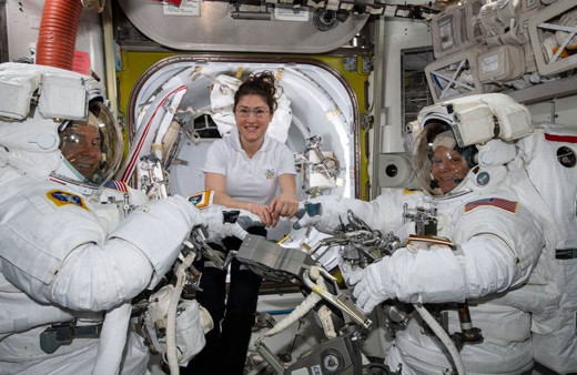 Kadın astronotlar uzay yürüyüşüne gidemeyecek! İşte nedeni