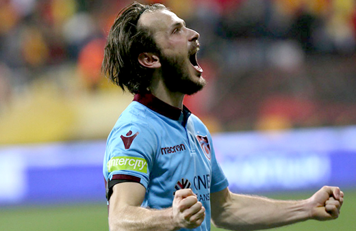 Trabzonspor’un parlayan yıldızı Abdulkadir Parmak