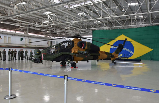 T129 Atak helikopteriden Brezilya'da gövde gösterisi