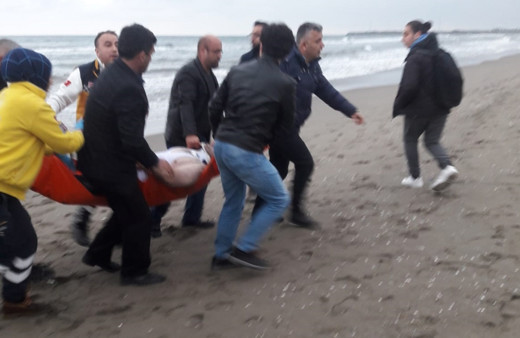 Samsun'da intihara kalkışan ikizini kurtarmak isterken boğuldu