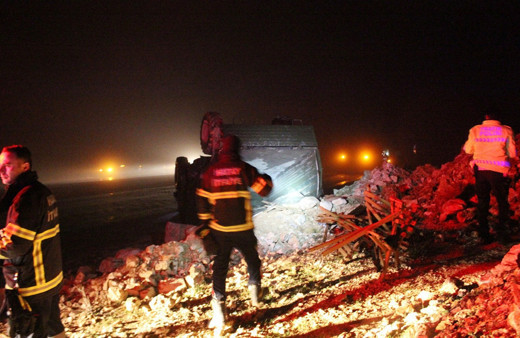 Hatay'da askeri araç devrildi: 5 asker yaralı