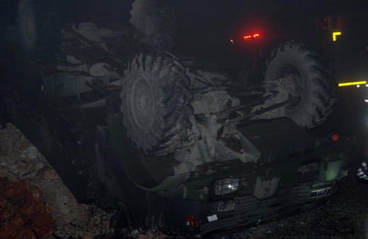 Hatay'da askeri araç devrildi: 5 asker yaralı