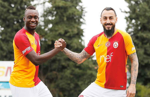 Galatasaray'a çifte müjde