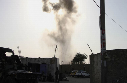 Afganistan'da bir okula roket mermisi isabet etti: 4 ölü