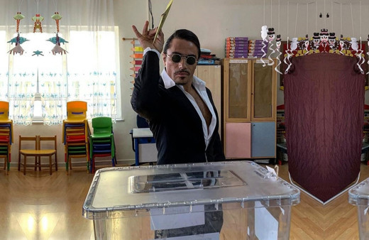 Ünlüler yerel seçimlerde oy ver paylaşımları ile gündem oldu!