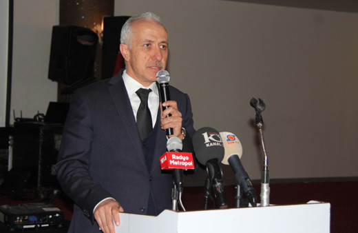 Mersin'de kayyum atanan Akdeniz Belediyesini AK Parti kazandı