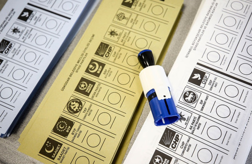 AK Parti'nin önde olduğu Kırşehir'in Mucur ilçesine MHP'den itiraz