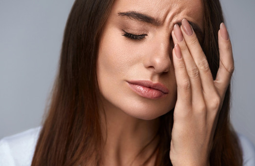 Körsünüz ama görüyorsunuz! Bu hastalık görmediğinizi gördürüyor