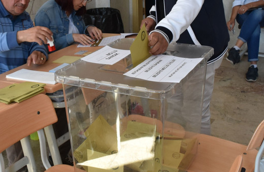 Seçim barajı değişiyor! İttifaka girmeyen partinin seçim barajı düşürülüyor