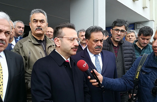 Kocaeli'de bir öğrenci, müdür yardımcısını bıçaklayarak öldürdü