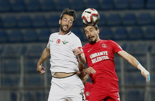 Akhisarspor Ümraniyespor'u devirdi: Final kapısını araladı!